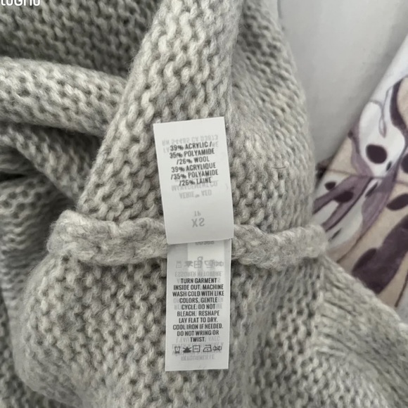 Aerie sweater - Picture 8 of 9